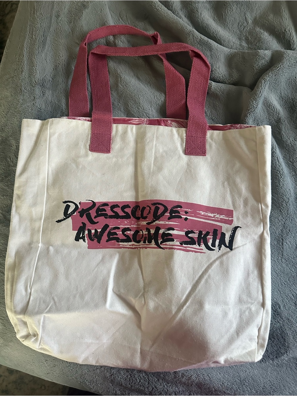 Canvas Tote with Pink Handles and Graphic Brushstroke Print